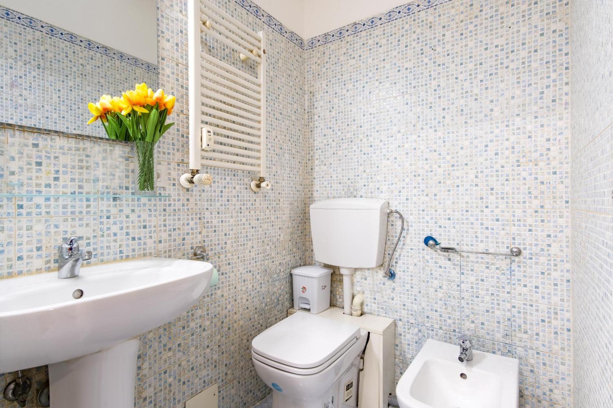 Elegantis San Giovanni - Easily Get To The Historic Center, Metro, Tram And Bus Are Nearby Appartamento *