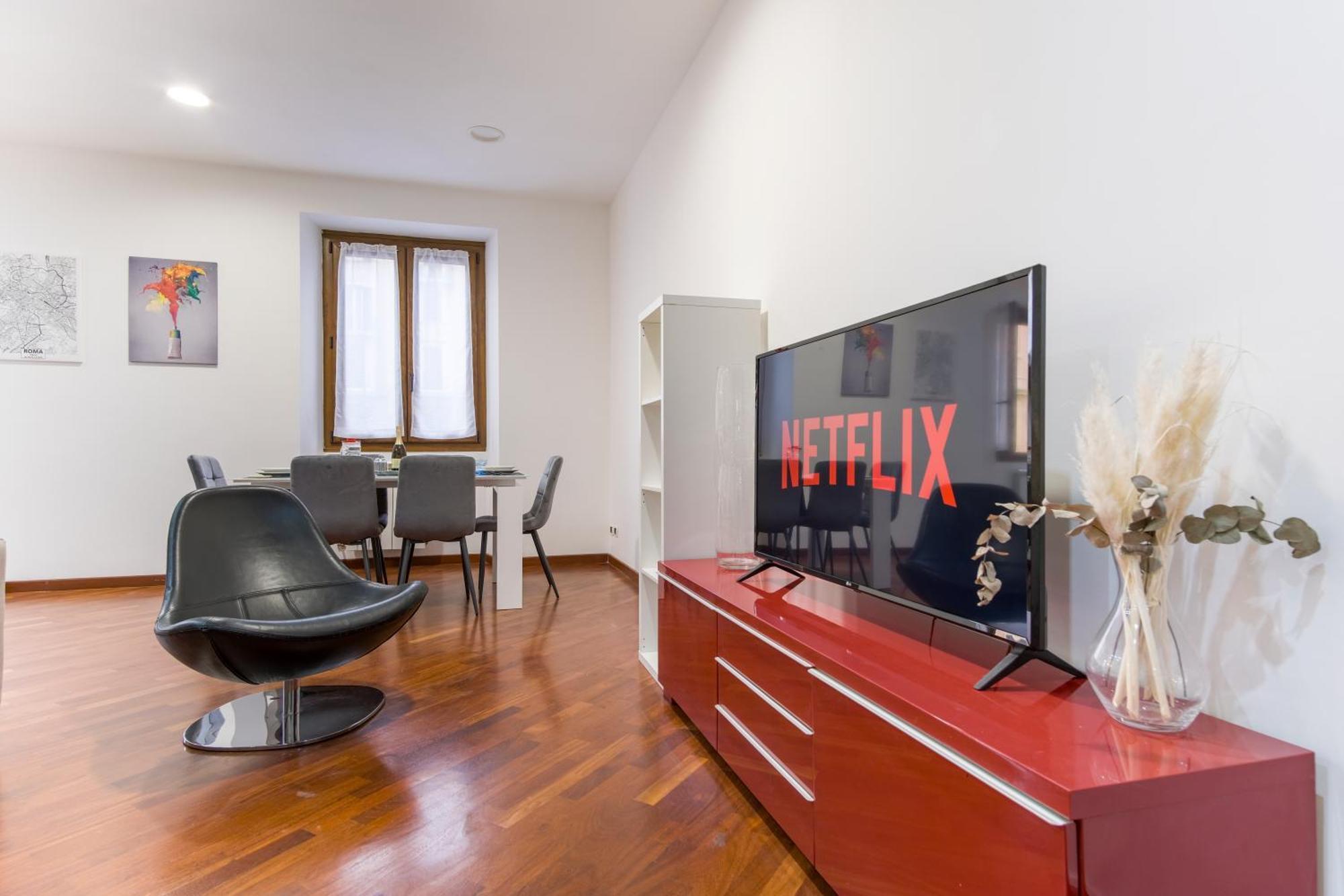 Elegantis San Giovanni - Easily Get To The Historic Center, Metro, Tram And Bus Are Nearby Roma