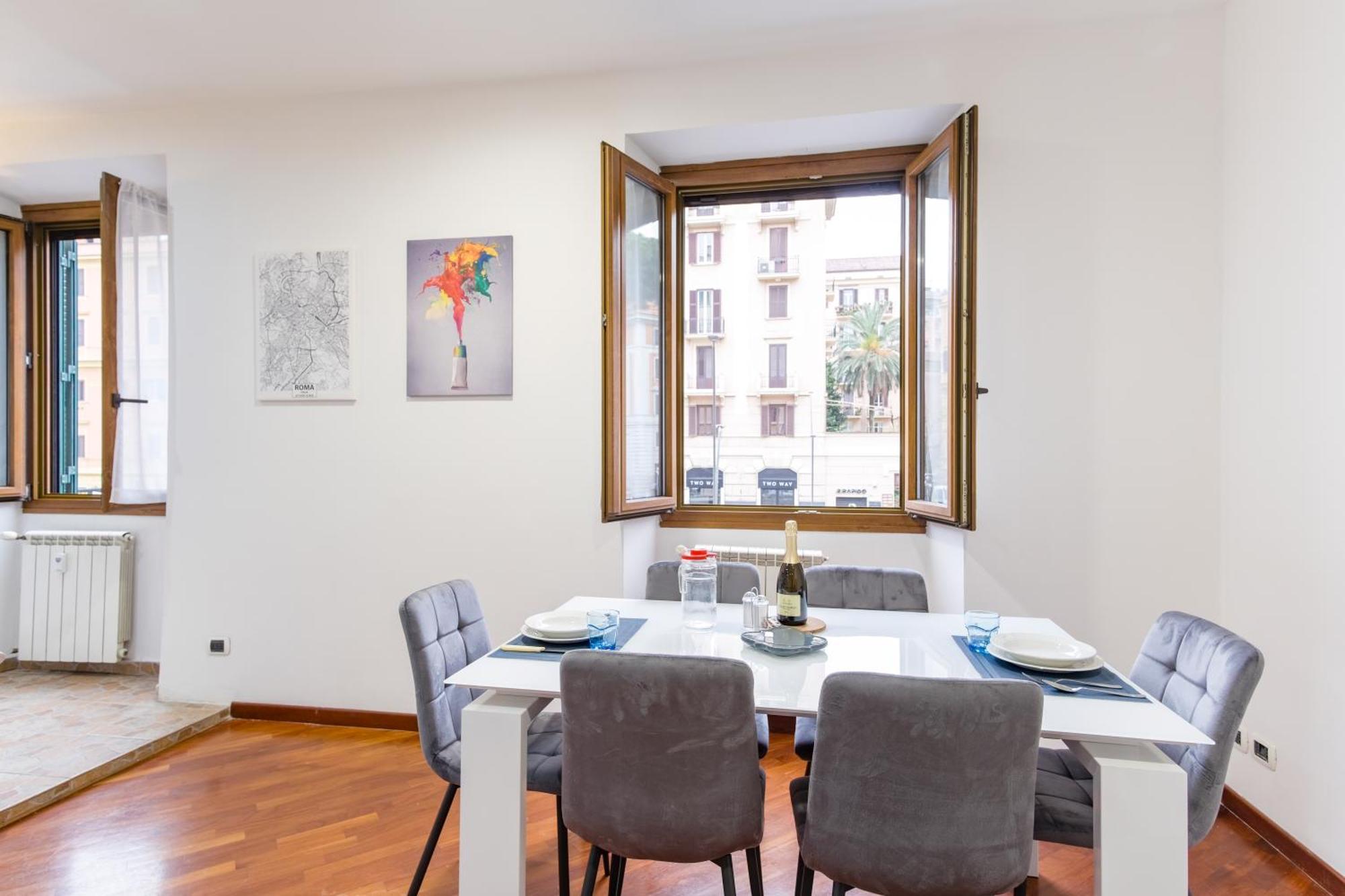 Appartamento Elegantis San Giovanni - Easily Get To The Historic Center, Metro, Tram And Bus Are Nearby Roma