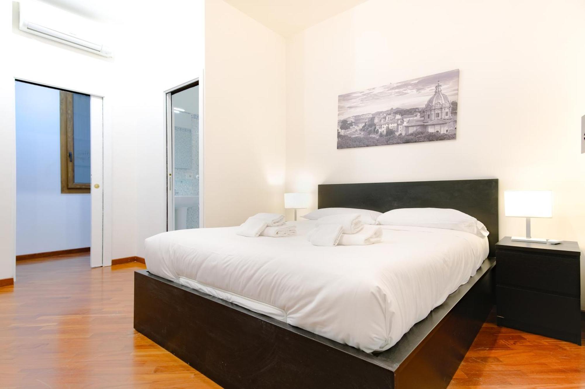 Elegantis San Giovanni - Easily Get To The Historic Center, Metro, Tram And Bus Are Nearby Appartamento Roma