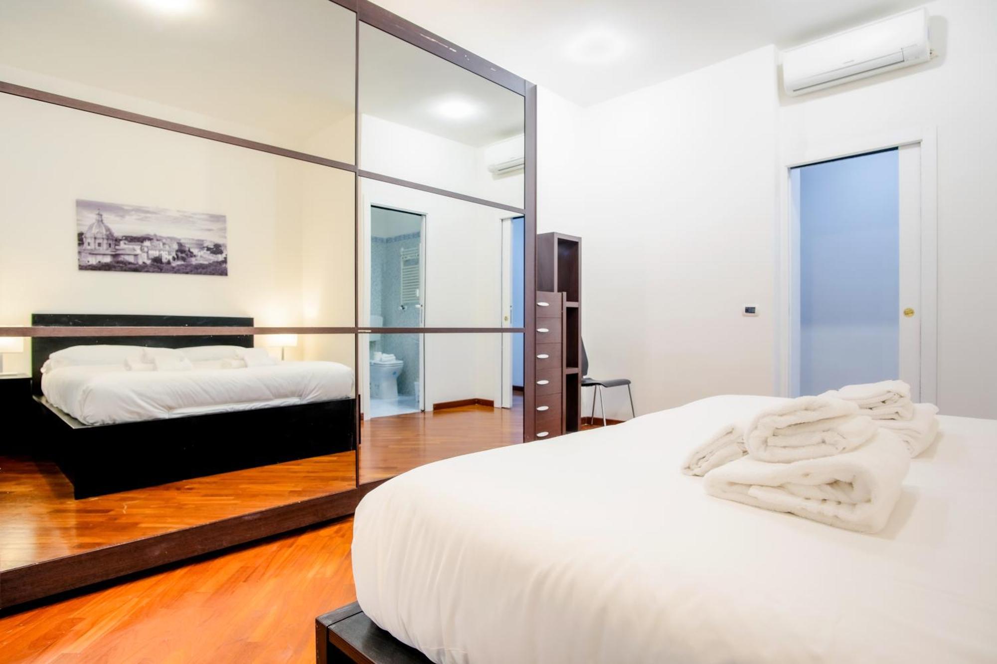 Elegantis San Giovanni - Easily Get To The Historic Center, Metro, Tram And Bus Are Nearby Appartamento *